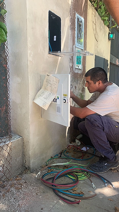 electricista en L'Aviron