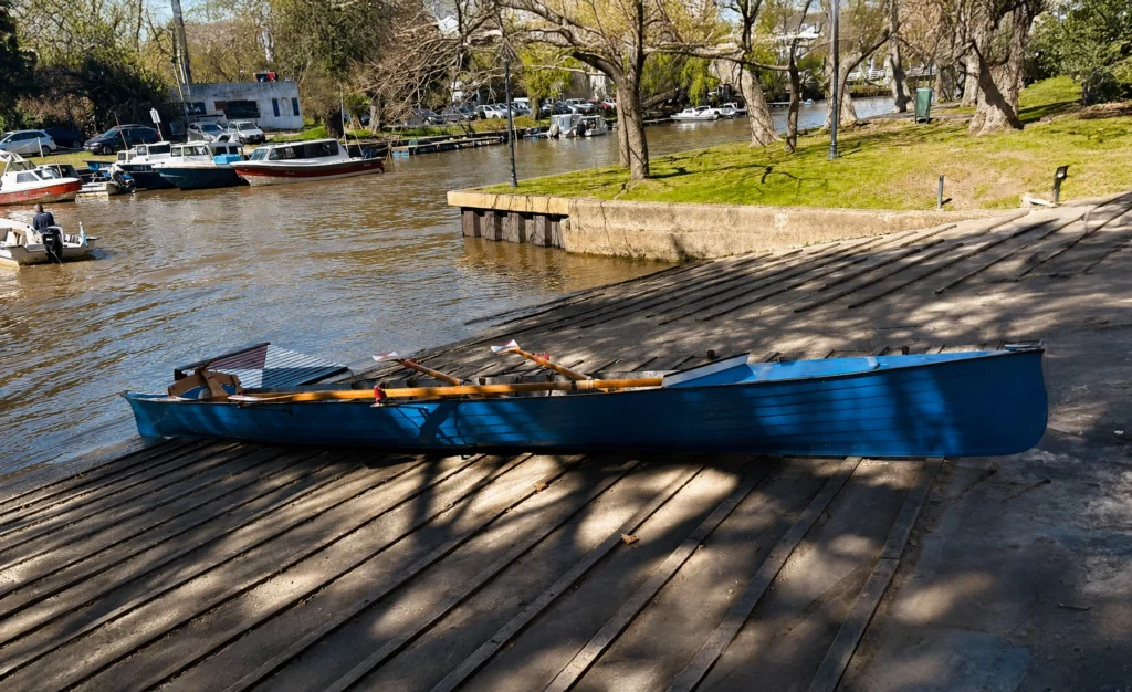 incorporación de un nuevo bote en L'Aviron