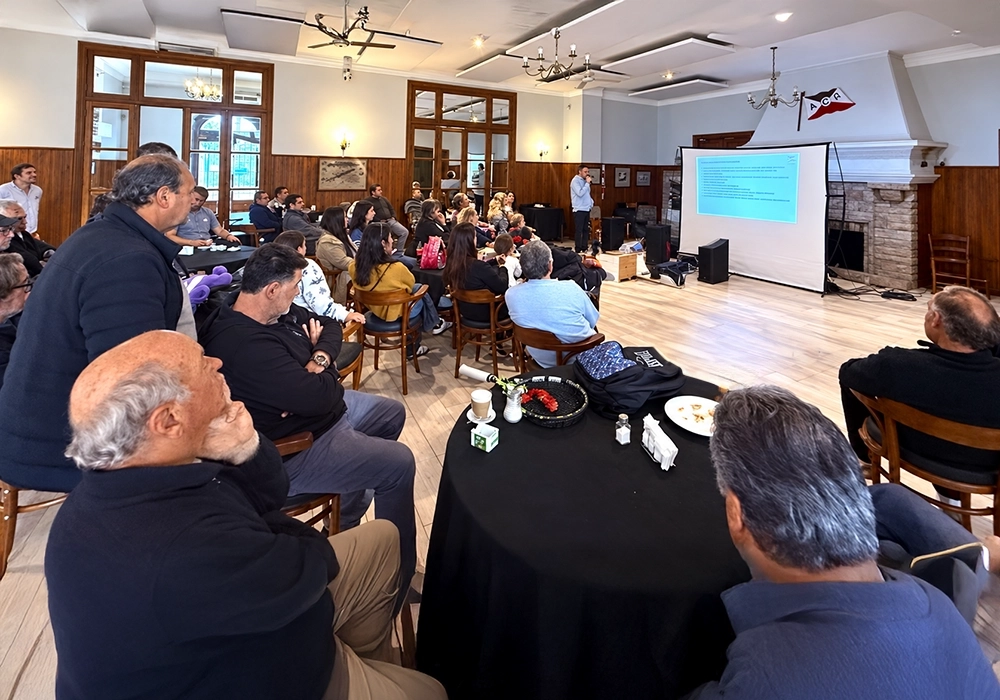 Asamblea de socios L'Aviron octubre 2026